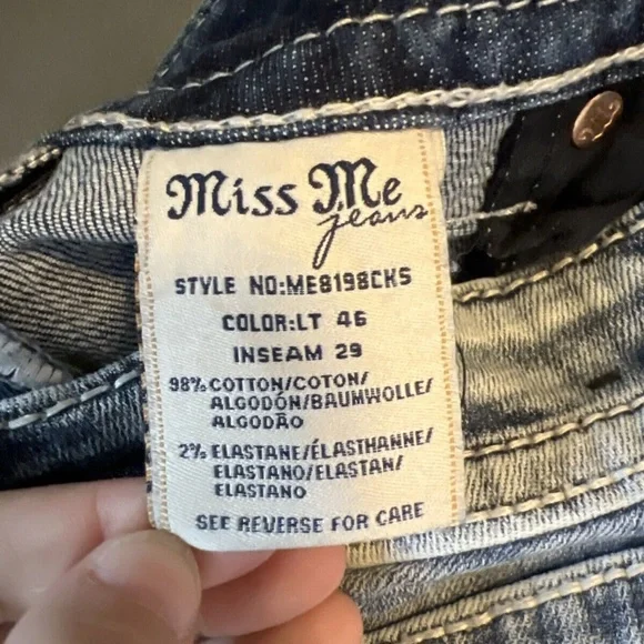 Miss Me Mid Rise Cuffed Skinny Jean Size 27 Rhinestone Cross - Picture 6 of 11